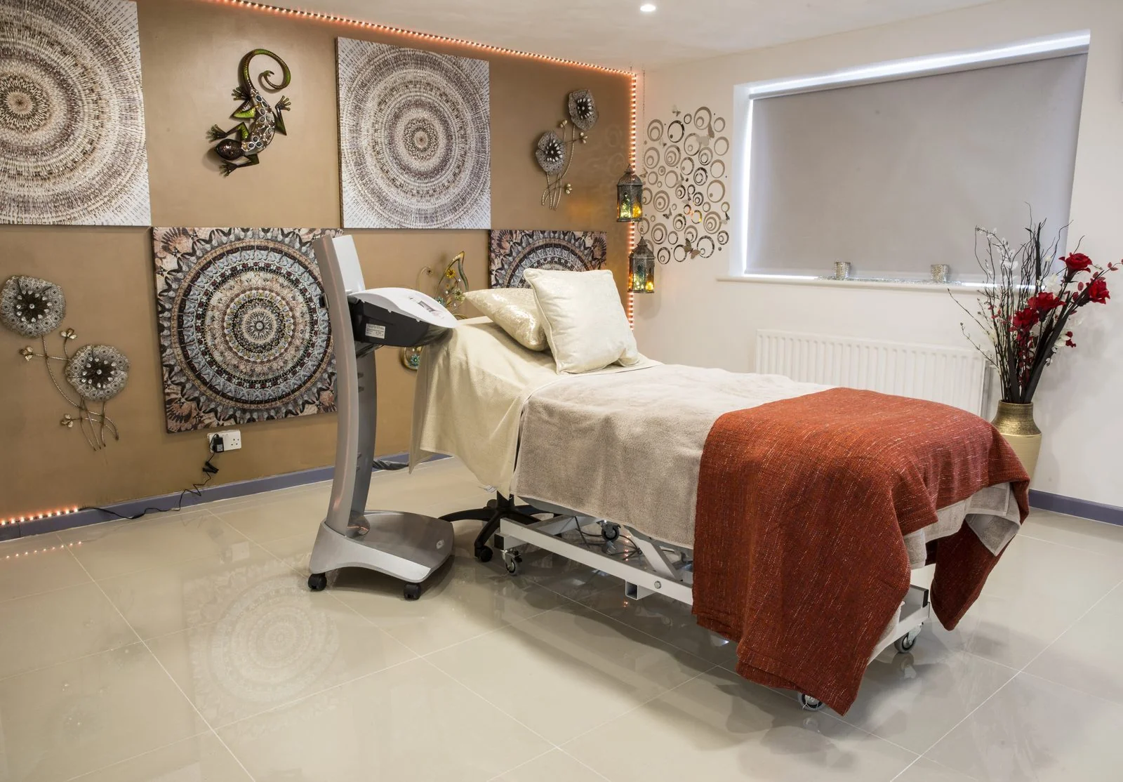Private treatment room at the CoLaz Reading clinic, set up for a body treatment