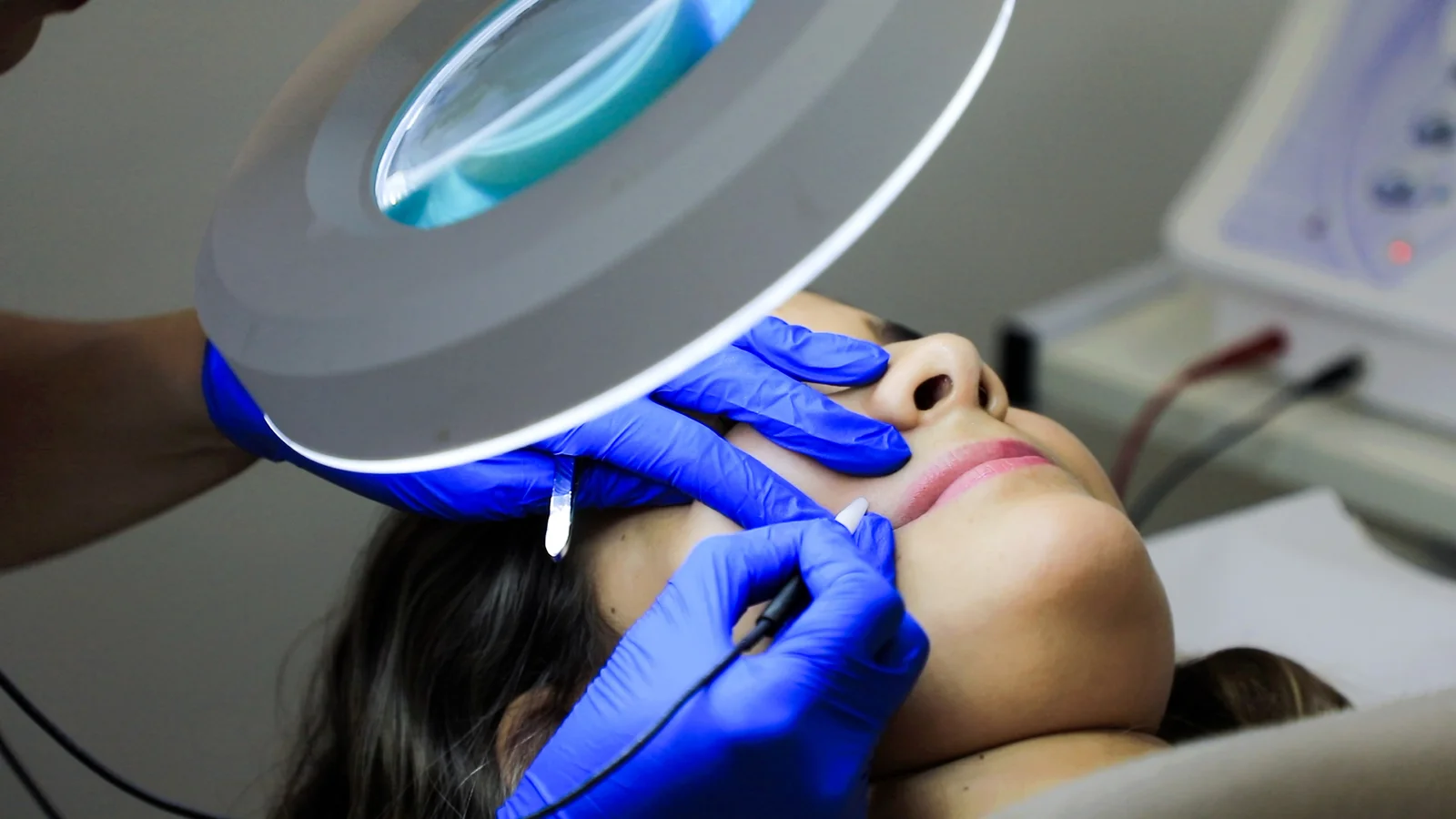 A CoLaz clinician at work in a treatment room, captured during a clinic photography shoot