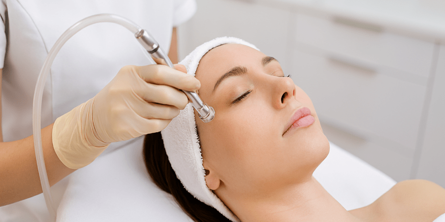 Crystal microdermabrasion treatment in clinic
